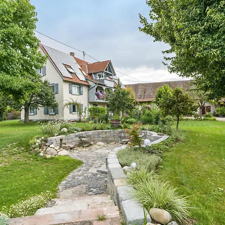 Winzerhof Bitzenhofer Appartement *